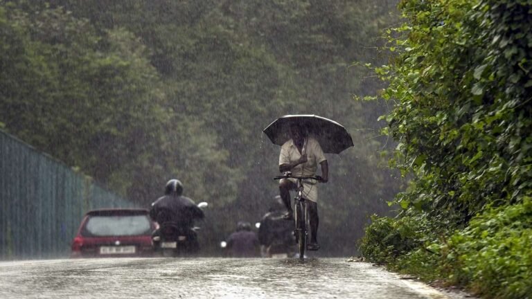 വീണ്ടും ന്യൂനമർദ്ദം,കനത്ത മഴയ്ക്കും ശക്തമായ കാറ്റിനും സാധ്യത