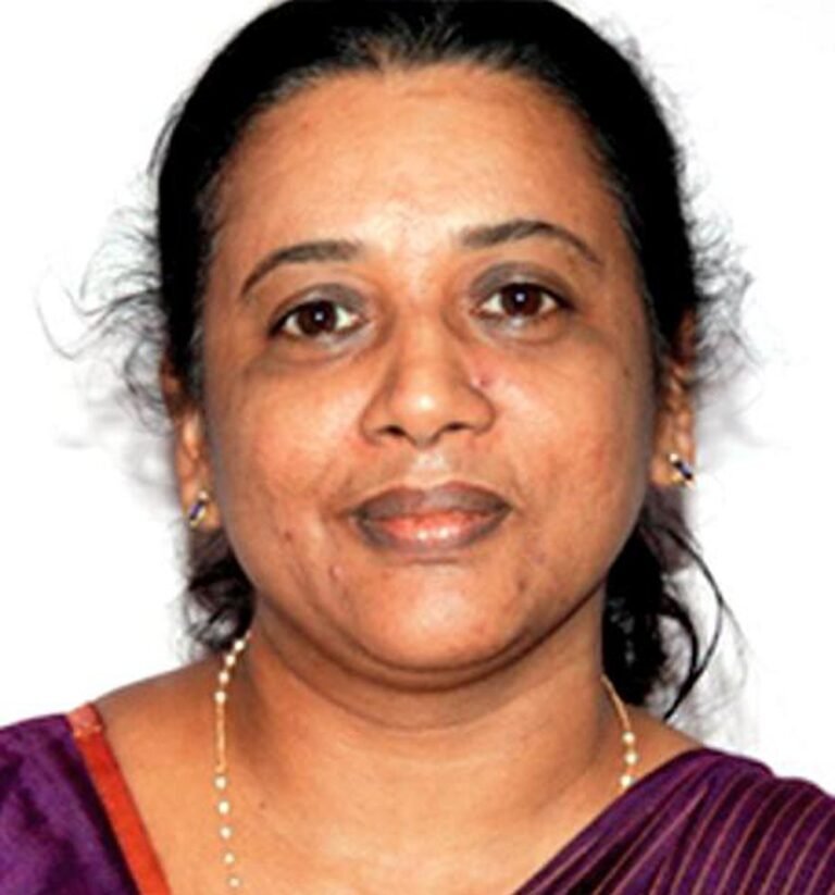 മോഹൻ കുന്നുമ്മൽ റഷ്യയിലേക്ക്; ചുമതല ഡോ.സിസ തോമസിന്