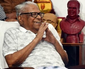 കാരിരുമ്പിന്റെ കരുത്തും കരളുറപ്പുമായി വി.എസ്.