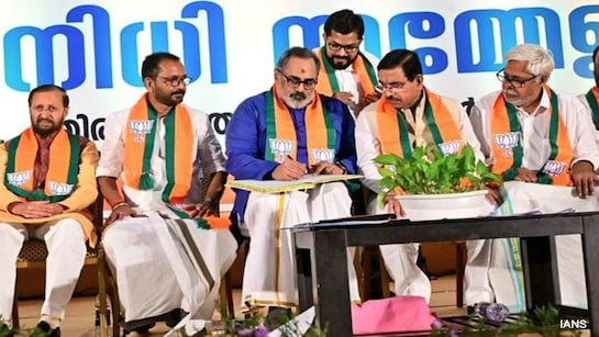 മുഖo മിനുക്കി ബി.ജെ.പി കേരള ഘടകം