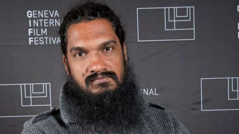 കലാഭവൻ നവാസിന്റെ മരണത്തിൽ ദുരൂഹത; സനൽകുമാർ ശശിധരൻ
