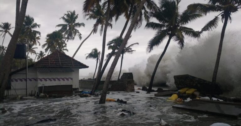 കനത്ത മഴയ്ക്കും മിന്നൽ പ്രളയത്തിനും സാധ്യത; ജാഗ്രതാ നിർദ്ദേശം