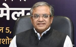 ‘വോട്ട് മോഷണം’ രാഹുലിനെ വിരട്ടി ഇലക്ഷൻ കമ്മീഷൻ