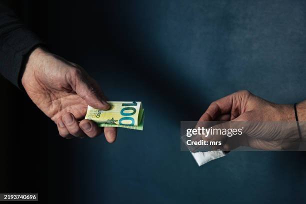 തഴവയിൽ മദ്യ-മയക്കുമരുന്ന് സംഘം അഴിഞ്ഞാടുന്നു