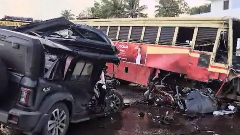 ബസ്സപകടം; ഒരു കുടുംബത്തിലെ മൂന്ന് പേർ മരിച്ചു, മൂന്നുപേർ ഗുരുതരാവസ്ഥയിൽ