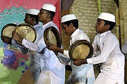 ദഫ് മുട്ടും ചെണ്ടവാദ്യവും റിയൽ കേരള സ്റ്റോറി നാടിന് നൻമ ചൊരിഞ്ഞു